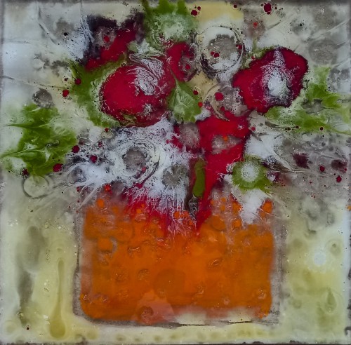 obraz ze szkła artystycznego czerwone kwiaty w wazonie